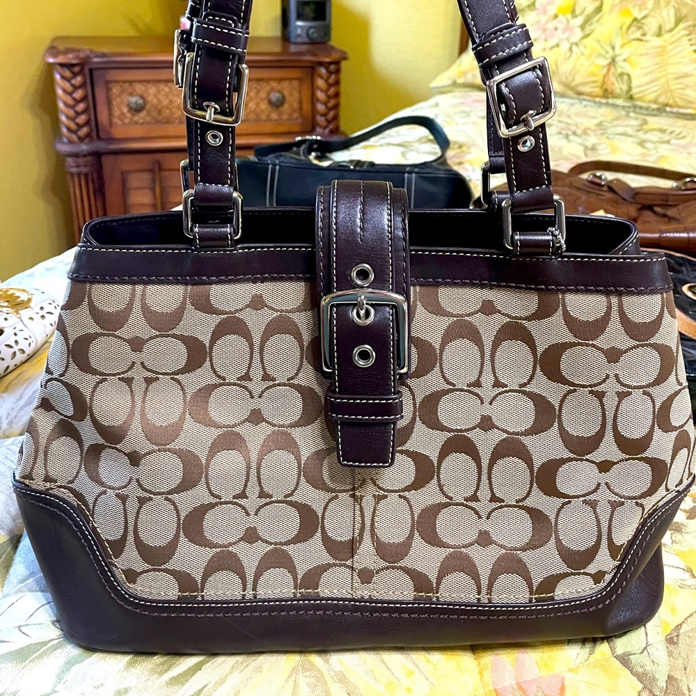 Coach bag! EXCELLENT CONDITION!!